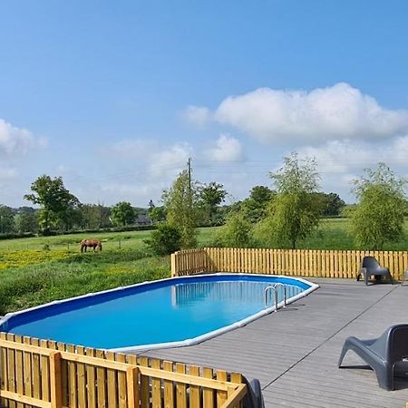 Bed and Breakfast Le Petit Moulin Saint-Hilaire  Экстерьер фото