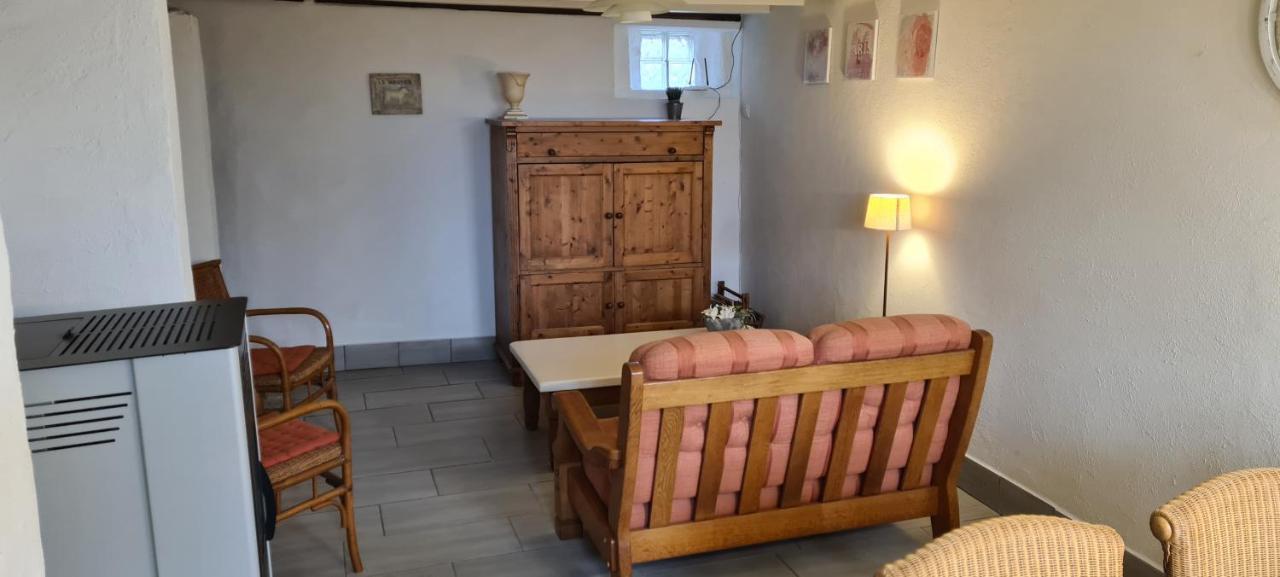 Bed and Breakfast Le Petit Moulin Saint-Hilaire  Экстерьер фото