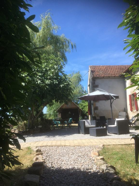 Bed and Breakfast Le Petit Moulin Saint-Hilaire  Экстерьер фото